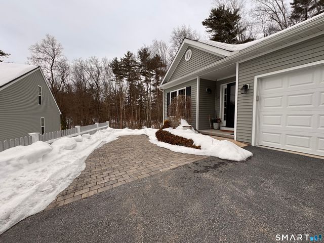 37 Stevens Boulevard 49, Thomaston, CT 06787