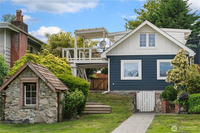 31204 8th Avenue SW, Federal Way, WA 98023