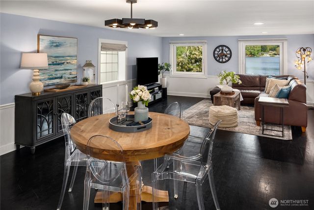 31204 8th Avenue SW, Federal Way, WA 98023