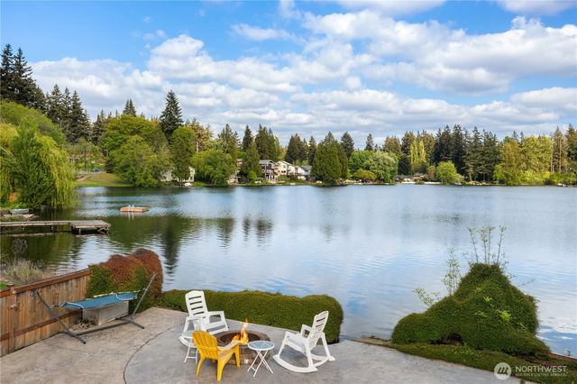 31204 8th Avenue SW, Federal Way, WA 98023