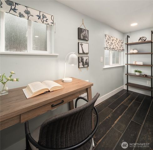 31204 8th Avenue SW, Federal Way, WA 98023