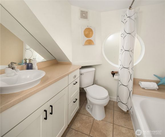 31204 8th Avenue SW, Federal Way, WA 98023