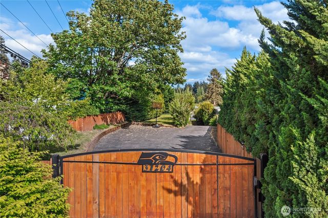 31204 8th Avenue SW, Federal Way, WA 98023
