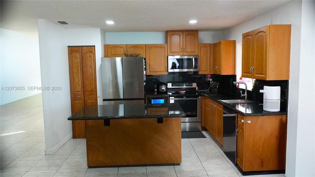 1308 SW 181st Avenue, Pembroke Pines, FL 33029