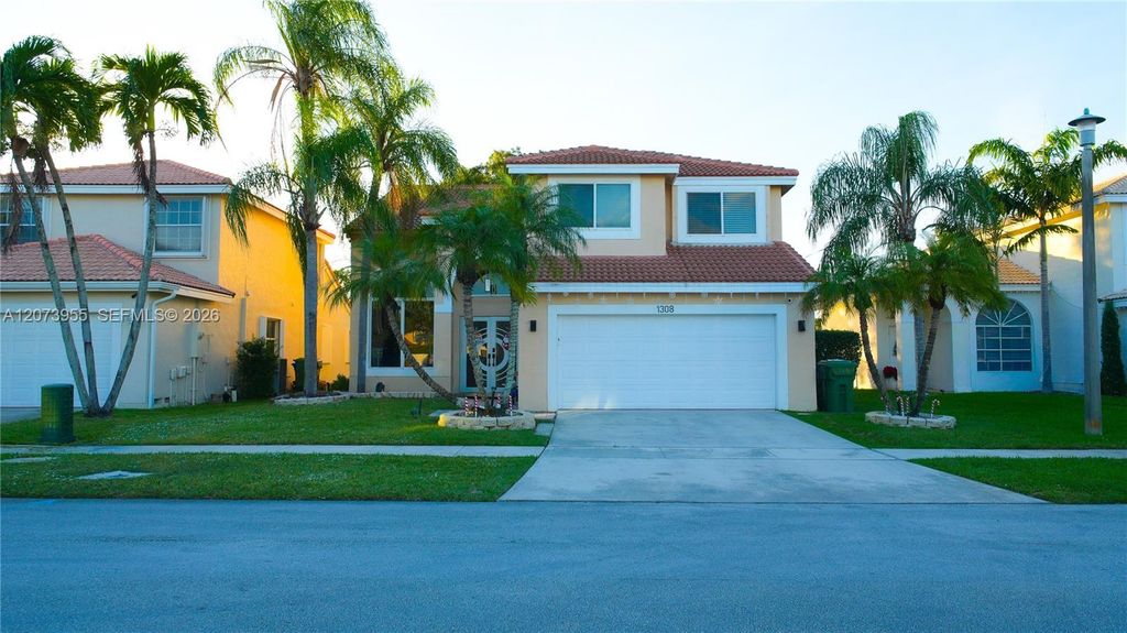 1308 SW 181st Avenue, Pembroke Pines, FL 33029