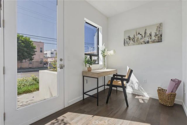 1301 Tamarind Avenue, Hollywood, CA 90028