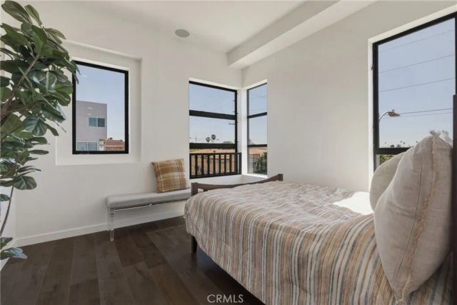 1301 Tamarind Avenue, Hollywood, CA 90028