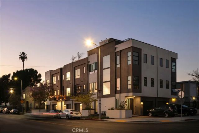 1301 Tamarind Avenue, Hollywood, CA 90028