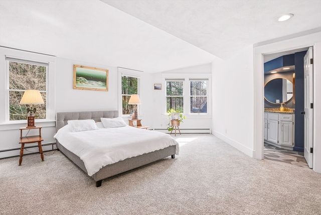 404 Wattaquadock Hill Rd, Bolton, MA 01740