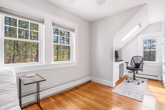 404 Wattaquadock Hill Rd, Bolton, MA 01740