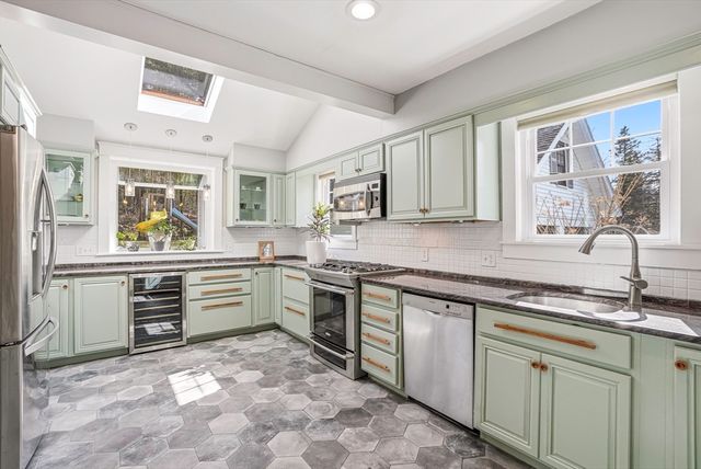 404 Wattaquadock Hill Rd, Bolton, MA 01740