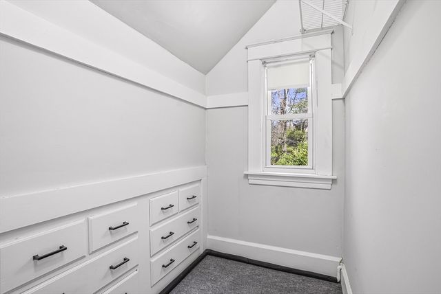 404 Wattaquadock Hill Rd, Bolton, MA 01740