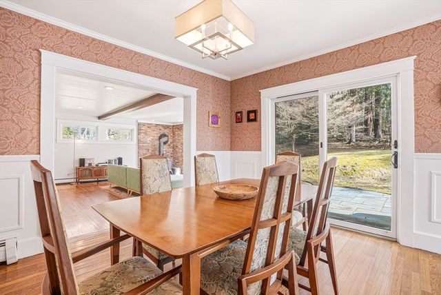 404 Wattaquadock Hill Rd, Bolton, MA 01740