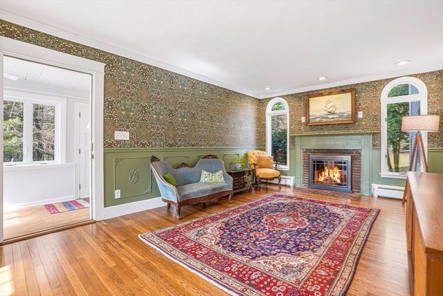 404 Wattaquadock Hill Rd, Bolton, MA 01740