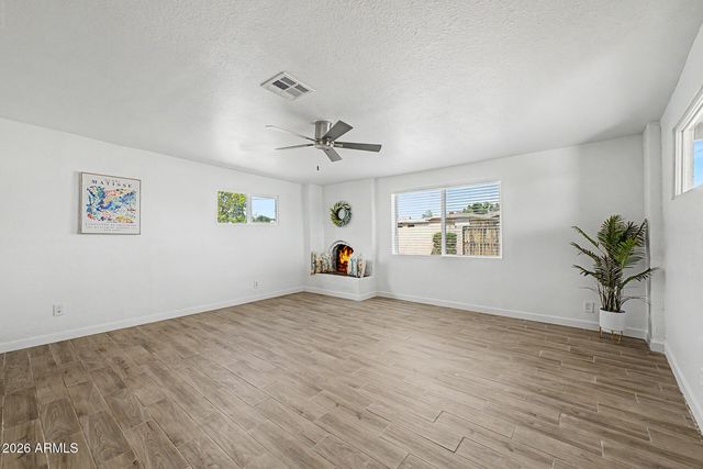 8221 N 29TH Drive, Phoenix, AZ 85051