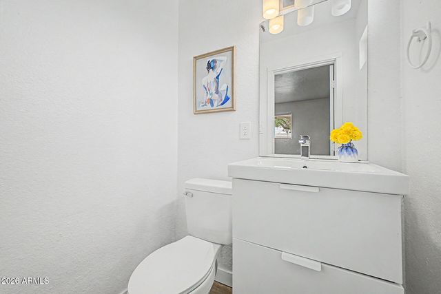 8221 N 29TH Drive, Phoenix, AZ 85051