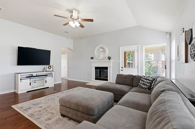 8900 Arcadia Park Drive, Fort Worth, TX 76244