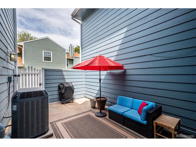1956 S Balsam St, Lakewood, CO 80227