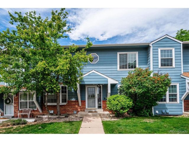 1956 S Balsam St, Lakewood, CO 80227