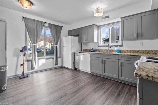 5957 Buckminister LN Lane, Virginia Beach, VA 23462