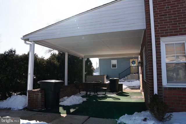 121 N EAGLE RD, Havertown, PA 19083