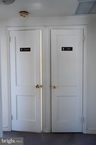 121 N EAGLE RD, Havertown, PA 19083