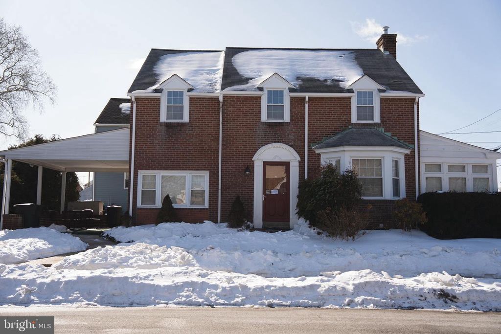 121 N EAGLE RD, Havertown, PA 19083