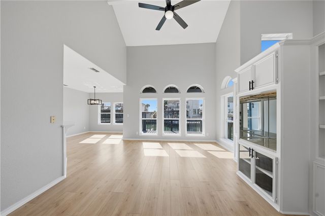 13745 Tajamar St, Corpus Christi, TX 78418