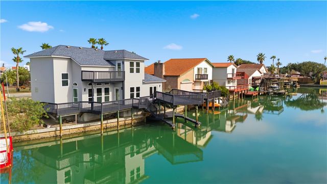 13745 Tajamar St, Corpus Christi, TX 78418