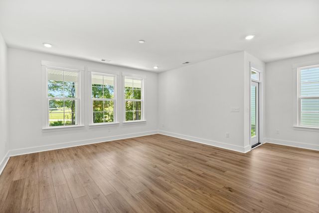 739 Sun Colony Blvd., Longs, SC 29568