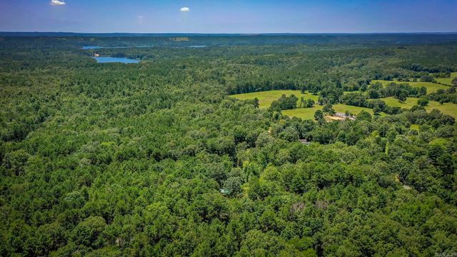 3754 Freehill Road, Bismarck, AR 71929