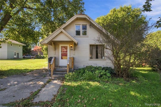 1811 Vermont Avenue, Lansing, MI 48906