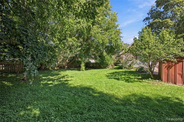 1811 Vermont Avenue, Lansing, MI 48906
