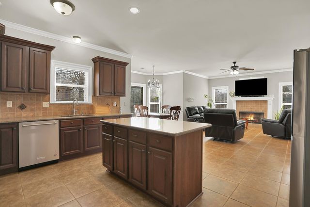 245 AMBER WAVES LN, Collierville, TN 38017