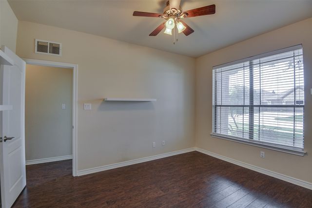 2226 Abela Drive, Waxahachie, TX 75165