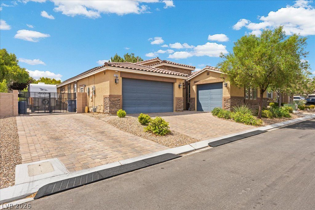 5665 Mystical Knight Court, Las Vegas, NV 89149 — photo 4