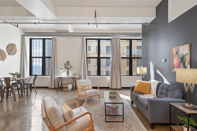 350 Saint Peter Street 504, Saint Paul, MN 55102