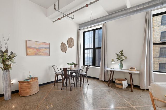 350 Saint Peter Street 504, Saint Paul, MN 55102