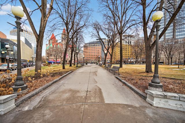 350 Saint Peter Street 504, Saint Paul, MN 55102