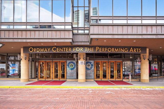 350 Saint Peter Street 504, Saint Paul, MN 55102