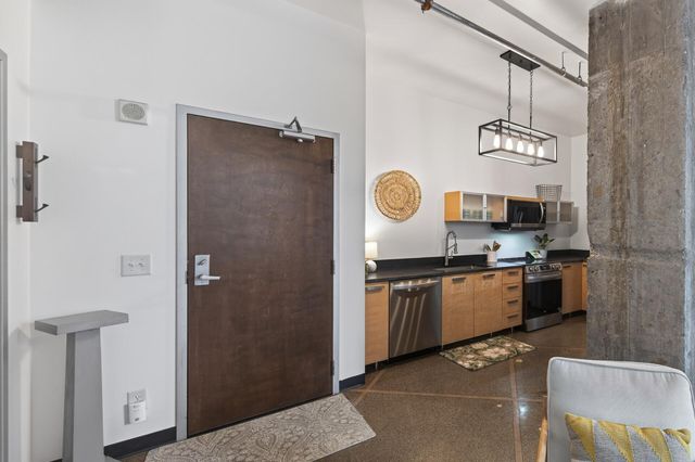 350 Saint Peter Street 504, Saint Paul, MN 55102