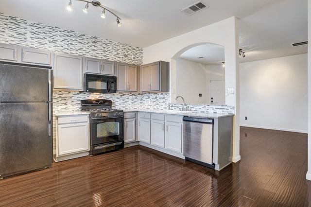 14608 Walt Whitman TRL B, Pflugerville, TX 78660