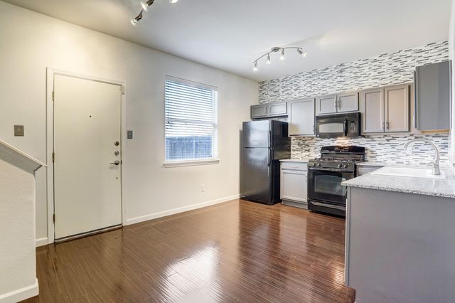 14608 Walt Whitman TRL B, Pflugerville, TX 78660