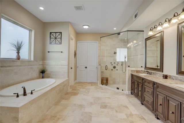 729 Pegasus Lane, League City, TX 77573