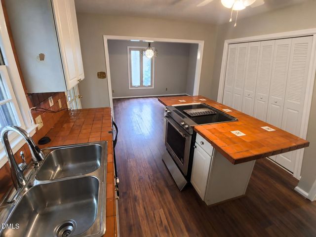 708 Dawnwood Court, Raleigh, NC 27609