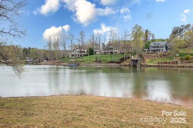7310 Elmwood Lane, Denver, NC 28037
