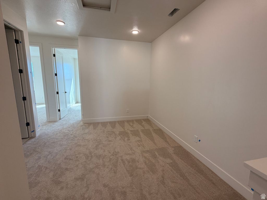 Image 13 of property listing at 773 S GREENWAY DR #49, Springville, UT 84663