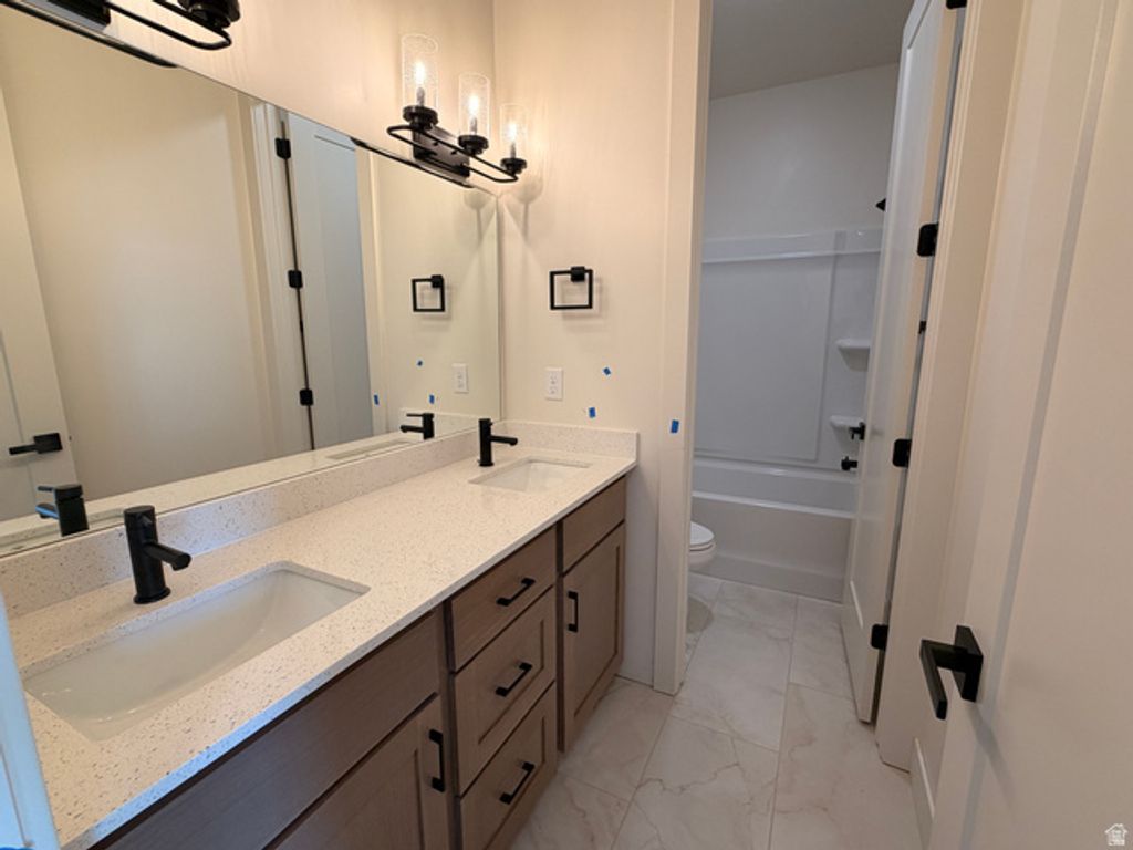 Image 14 of property listing at 773 S GREENWAY DR #49, Springville, UT 84663
