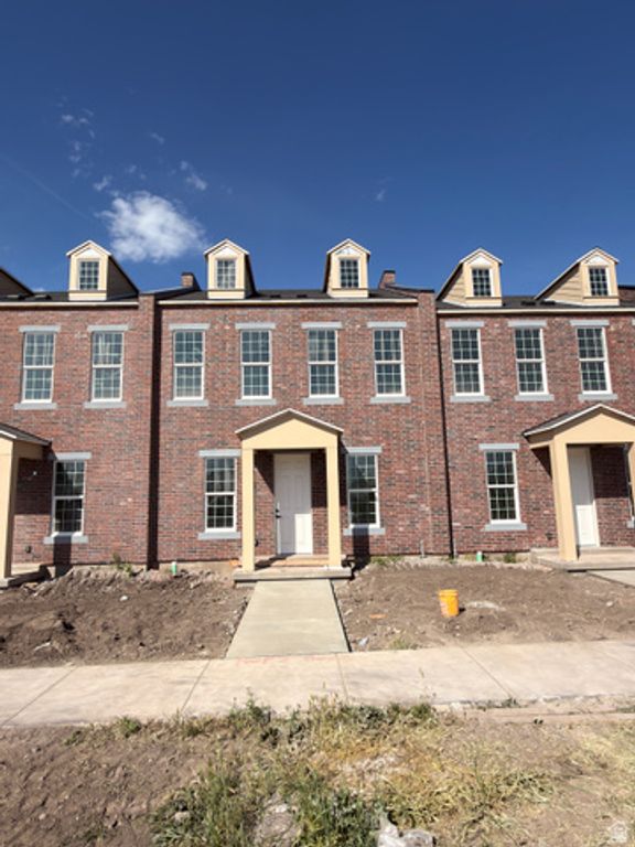 Image 18 of property listing at 773 S GREENWAY DR #49, Springville, UT 84663
