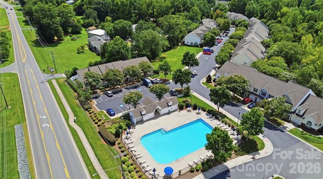 2511 Brackley Place NW, Concord, NC 28027